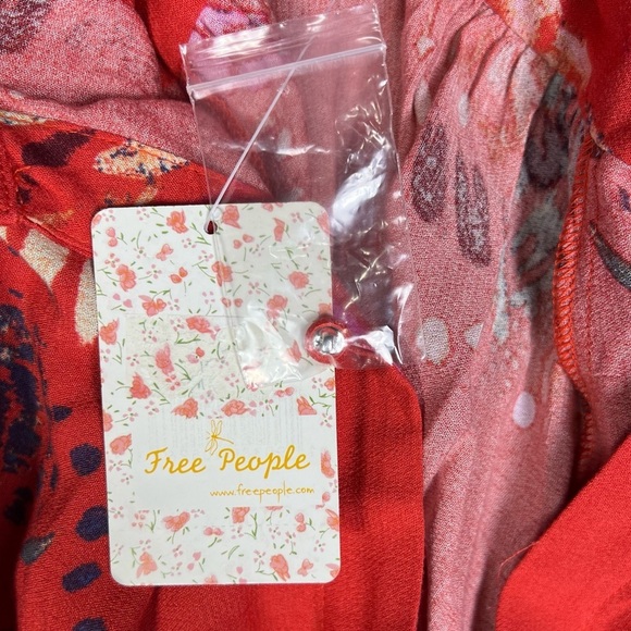 Free People Tunic Womens XS Red Field Of Butterflies Semi-Sheer Boho Gypsy Artsy - Picture 10 of 11